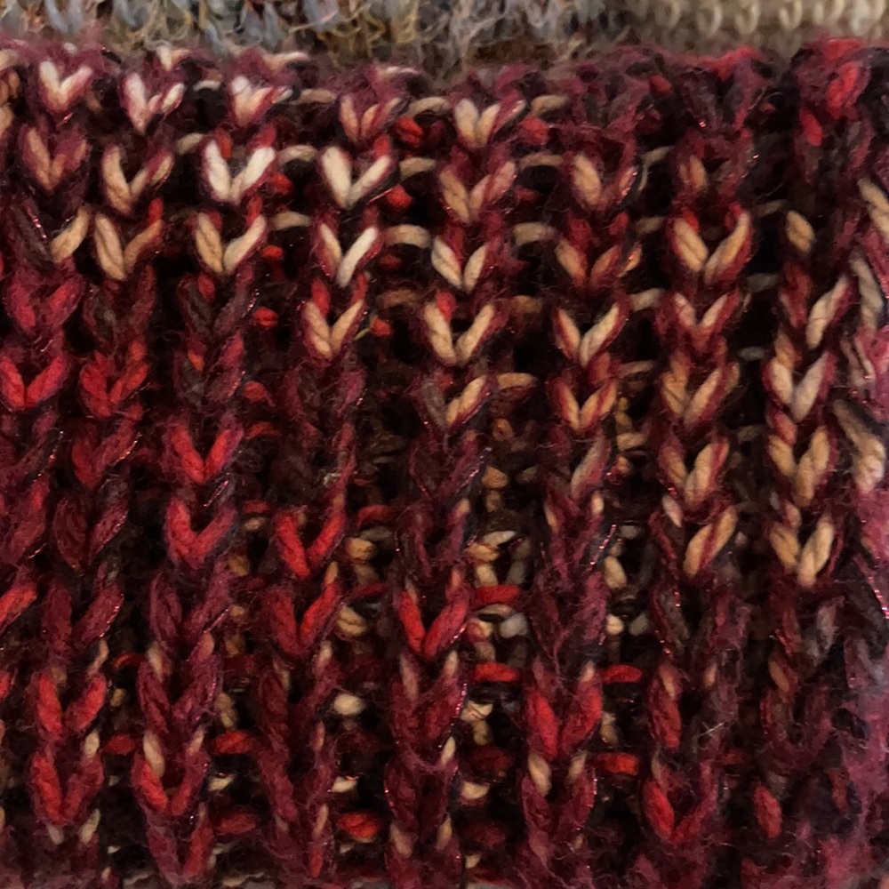 Scarfs - Picture 5 of 6